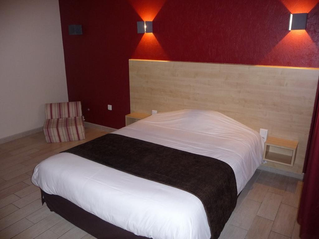 La Godiniere Hotell Cholet Rom bilde