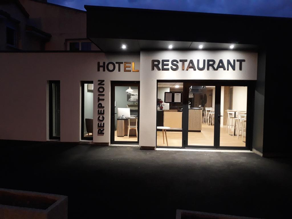 La Godiniere Hotell Cholet Eksteriør bilde